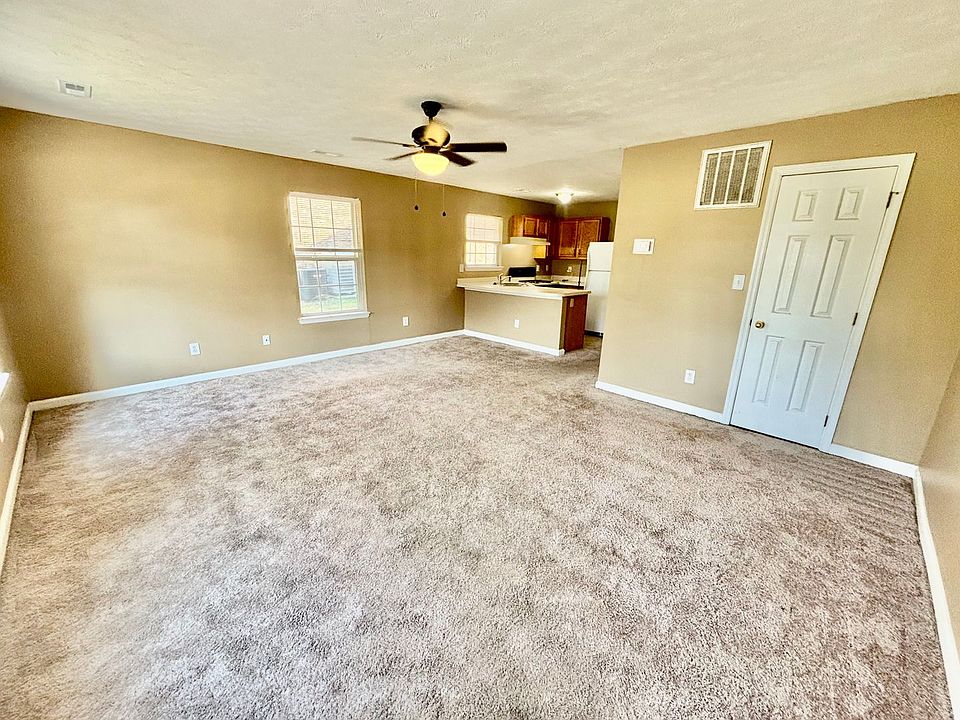 1st image of 2084 Cornerstone Dr APT A