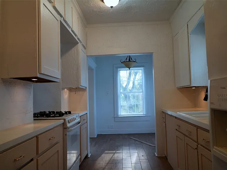 24206 Longenbaugh Rd — Photo 19