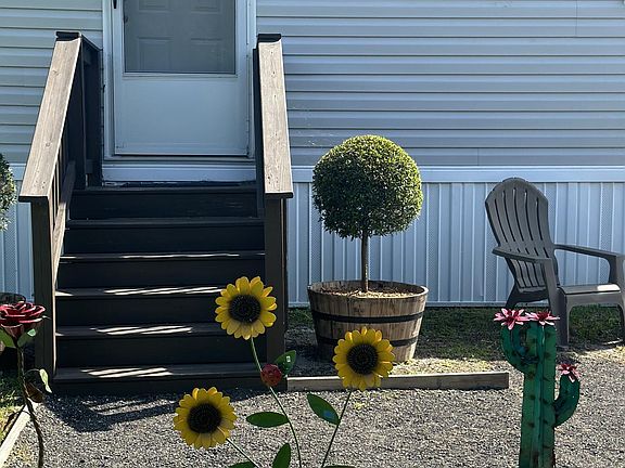 3rd image of 17307 Bridlewood Drive
