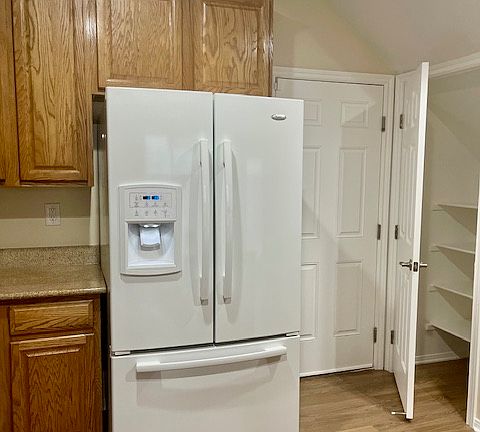 4th image of 7208 Bombay Reef Ct