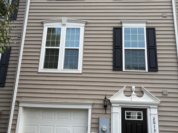 2013 Elm Tree Ct, Charlottesville, VA 22911