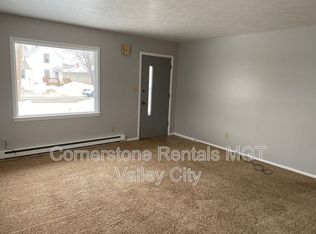 825 3rd St SW, Valley City, ND 58072