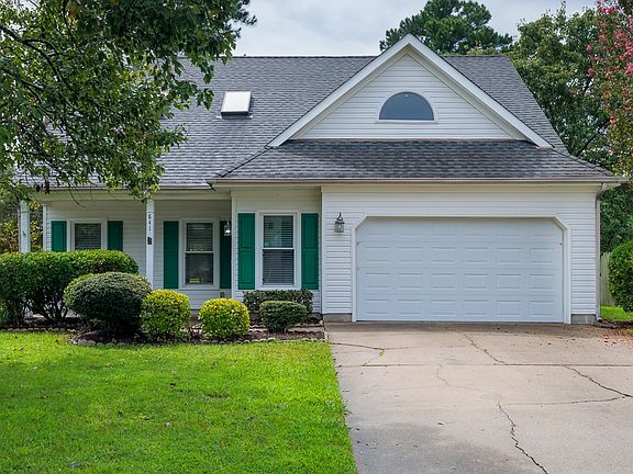 3rd image of 841 Whispering Woods Ct