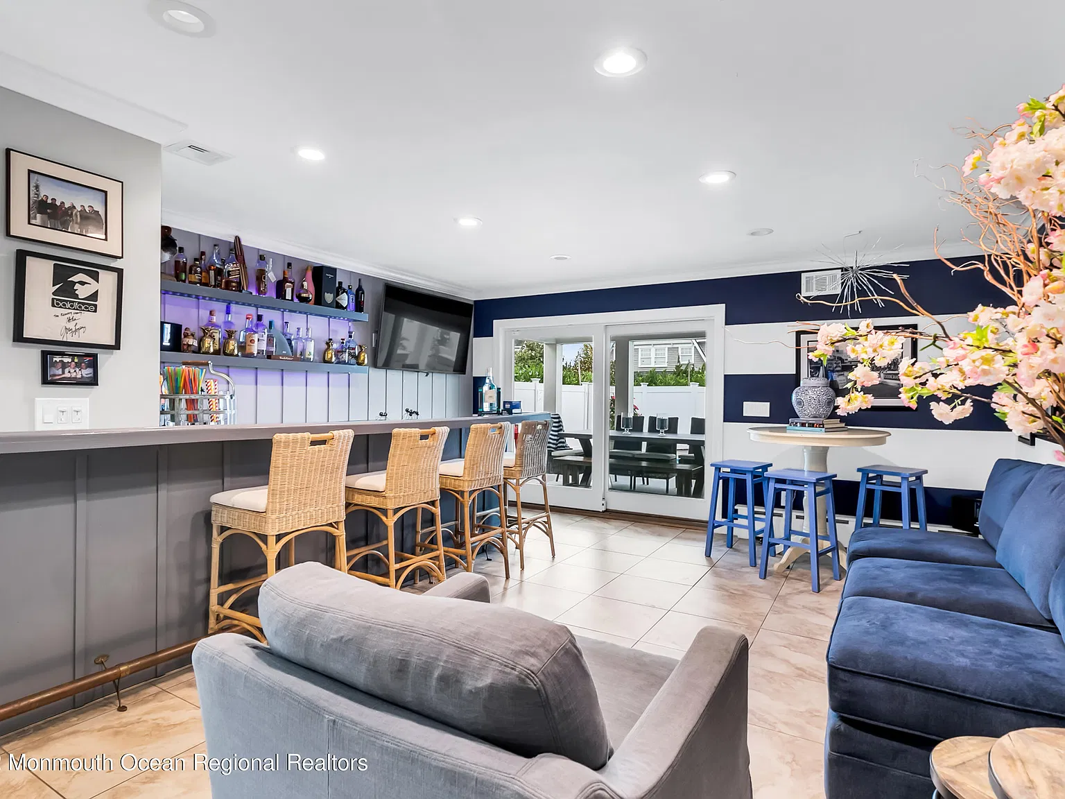 5 bed, 3727 sqft, $15,000 — Photo 4