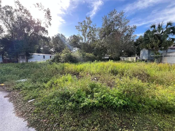 325 Donald Ln #18, Winter Haven, FL 33880