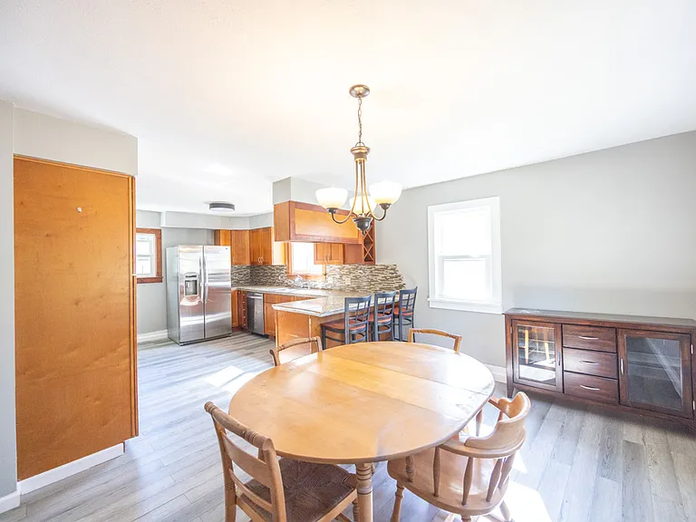 52 East Ave — Photo 13