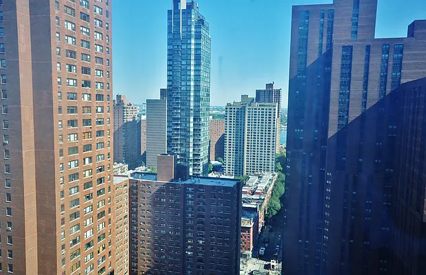 Rented by Corcoran | media 30