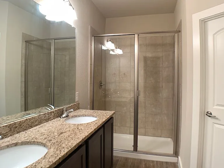 711 Gristmill Dr — Photo 13