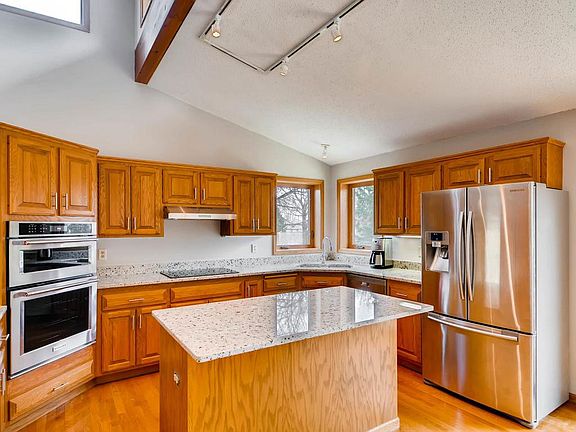 2nd image of 936 Hardwood Ave