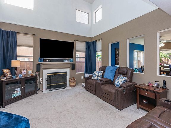 4th image of 416 Whispering Willow Dr