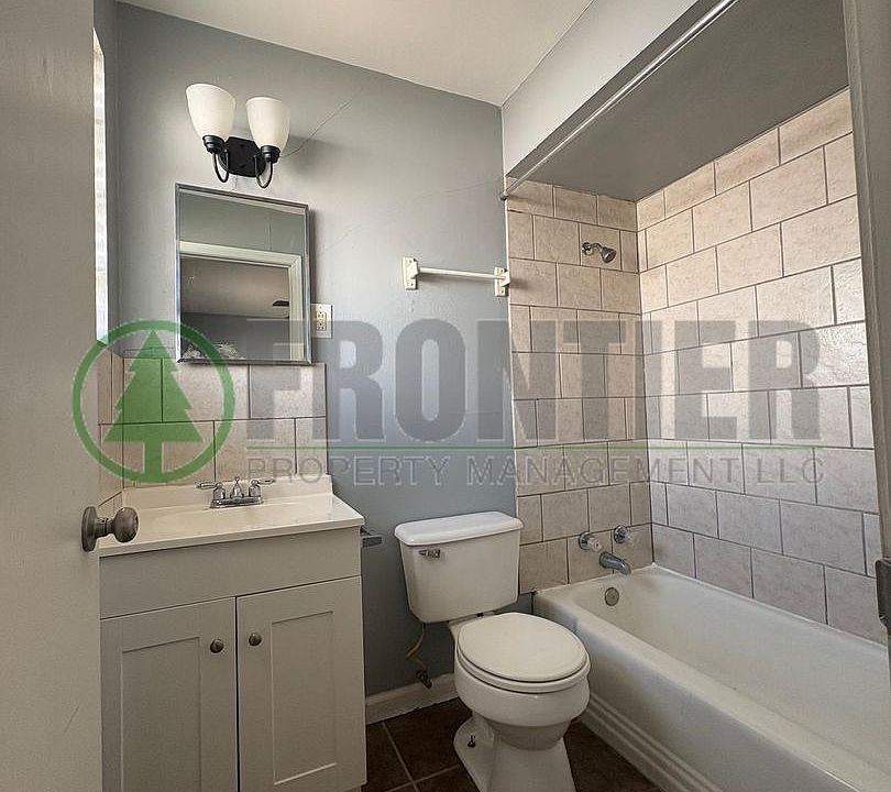 1st image of 325 Eichelberger St APT C