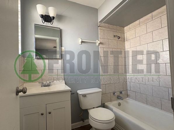 325 Eichelberger St APT C