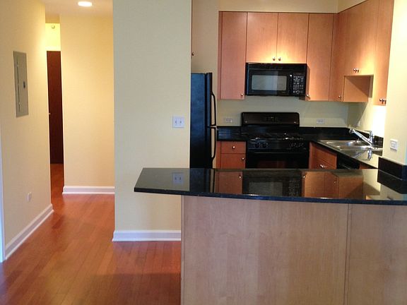 2nd image of 1250 S Michigan Ave APT 1903
