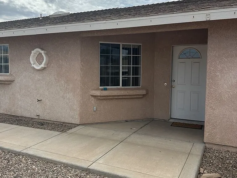 2870 Winterhaven Ct — Photo 2