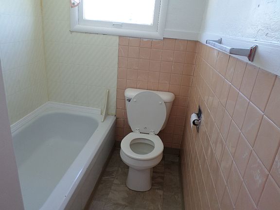 2nd image of 513 Pennsylvania Ave