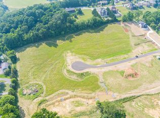 5 Sunset Rd, Johnson City, TN 37615