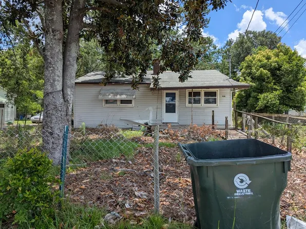 908 Madison Ave S, Douglas, GA 31533