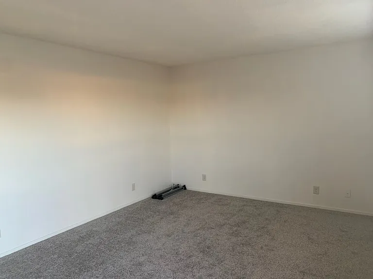 1570 Lakeside Ave — Photo 3