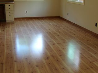 7605 SW 257th St, Vashon, WA 98070