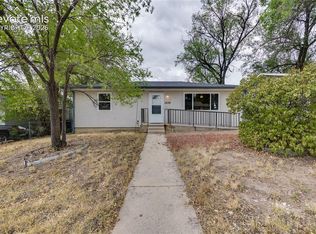 1539 Fountain St, Colorado Springs, CO 80910