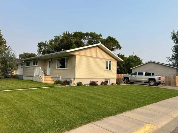 949 3rd Ave N, Vauxhall, AB T0K 2K0