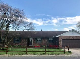 702 W Brookline St, Bunker Hill, IL 62014