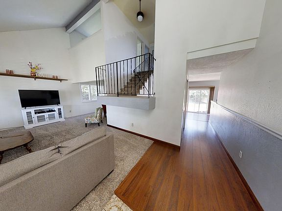 3rd image of 1307 Bryant Ct