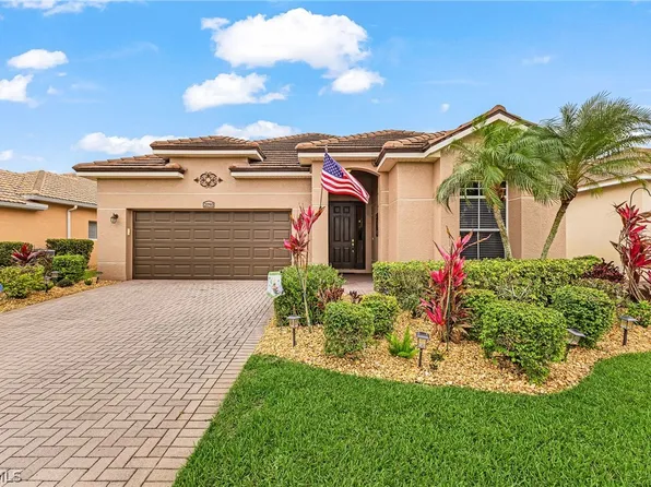 2090 Oxford Ridge Cir, Lehigh Acres, FL 33973