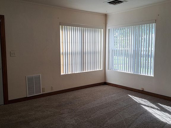5th image of 59 Brown Ave