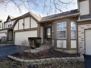 4633 N Sapphire Dr, Hoffman Estates, IL 60192