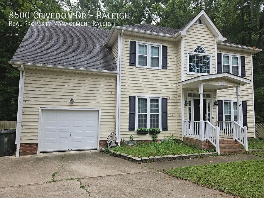 3 bed, 2.5 bath, 2219 sqft, $2,400 — Photo 1