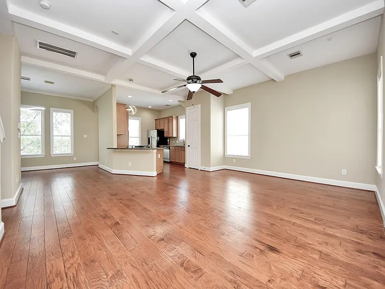 2119 Stuart St — Photo 10