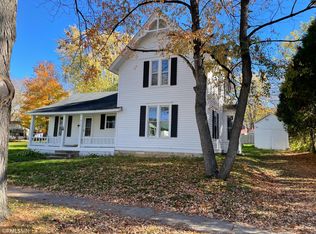 916 6th St, Hudson, WI 54016