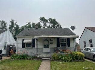 739 Mill St, Lincoln Park, MI 48146