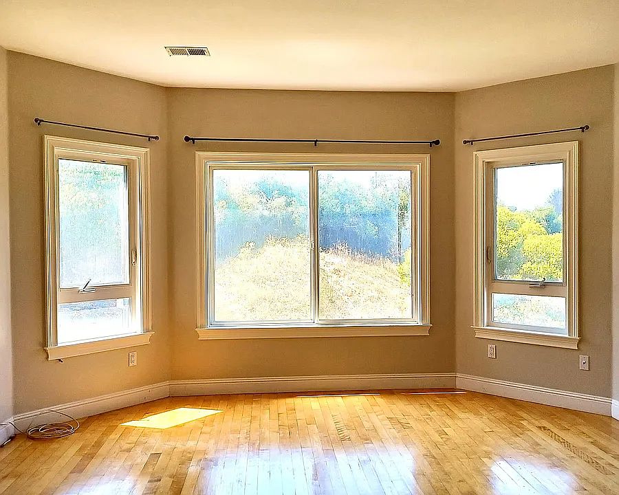 1st image of 1081 Le Conte Ave APT 7