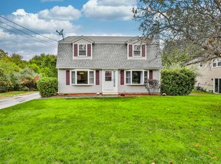 15 Trolley Ct, Manchester, NH 03103