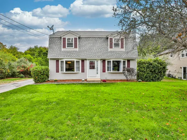 15 Trolley Court, Manchester, NH 03103