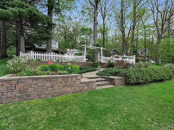 5th image of 4046 Lakeside Avenue
