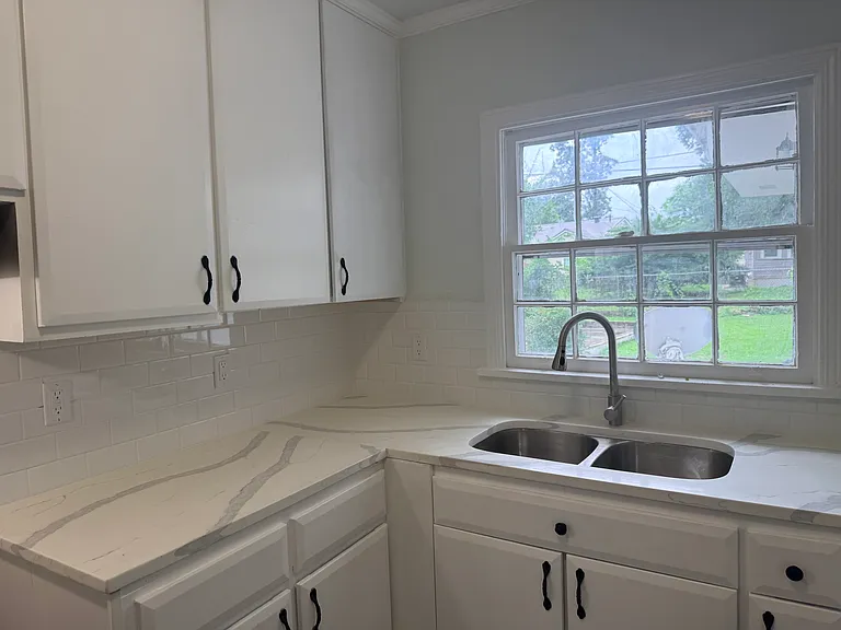 4912 Court I — Photo 2