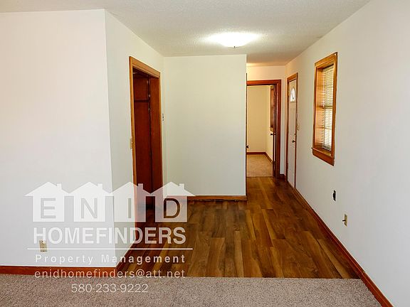 5th image of 225 E Beech Ave