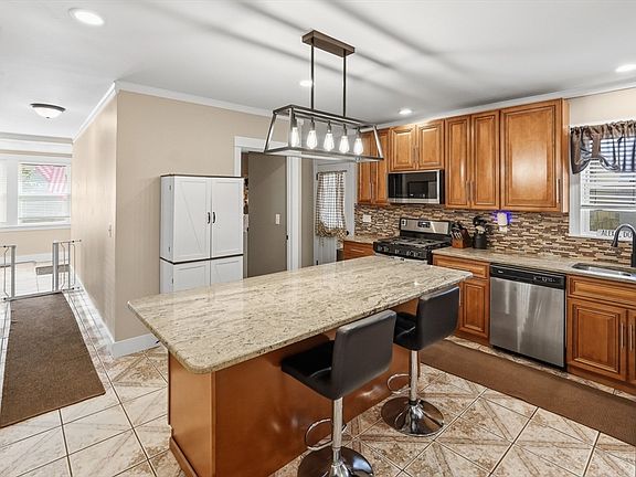 5th image of 177-179 Pilgrim Ave