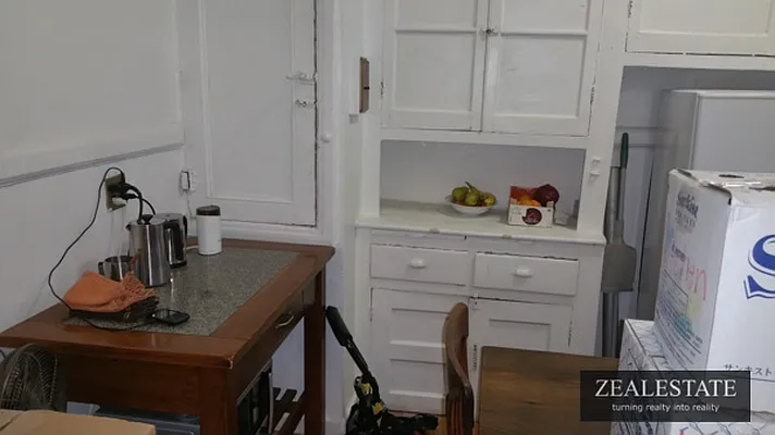 Rented by ZealEstate Group Inc | media 36