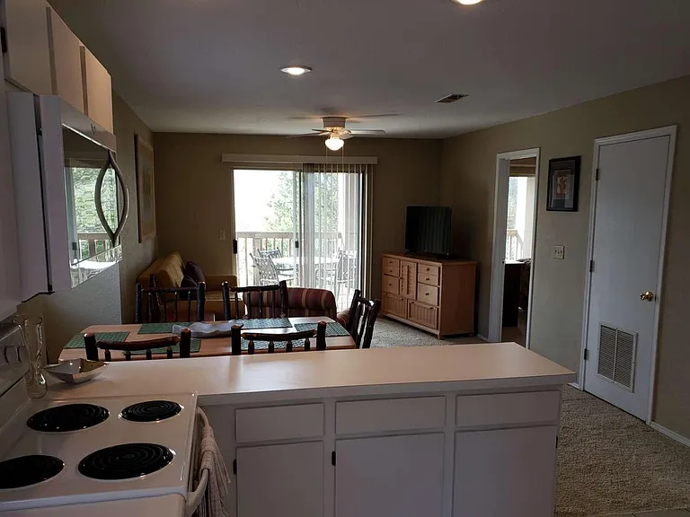 7 Woodpecker Ln #1 — Photo 3