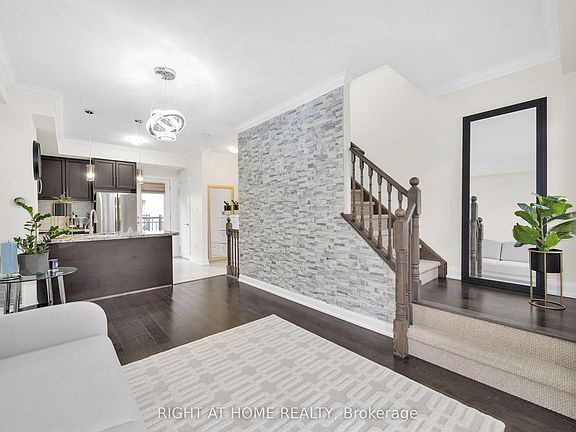 5th image of 3077 Cawthra Rd #18