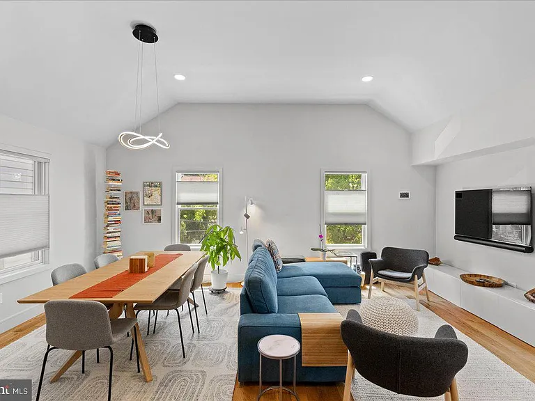 23 Leigh Ave #B — Photo 8