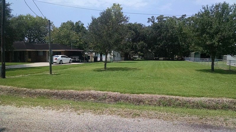 2nd image of 404 S 2nd St