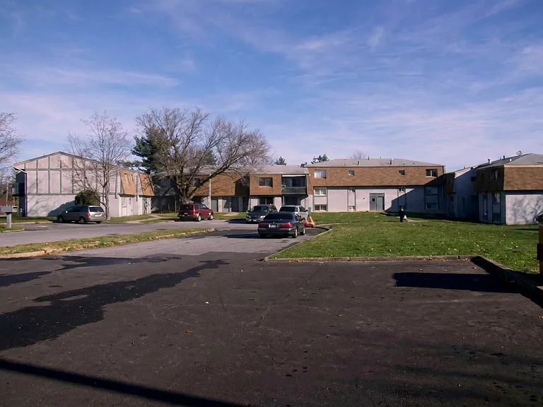 240 Schutt Rd #C2 — Photo 1