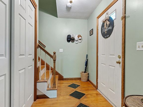 2nd image of 27 Natty Pond Dr