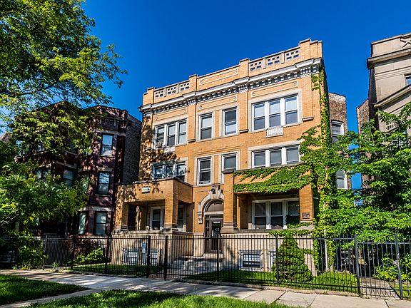 2nd image of 4820 S Michigan Ave #2B