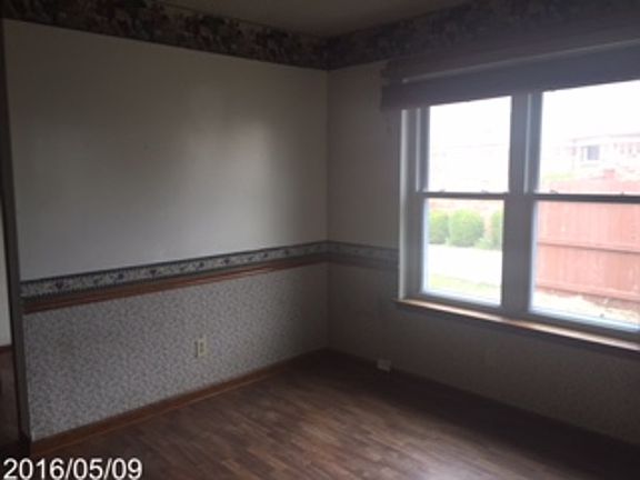 5th image of 636 White Oak Dr
